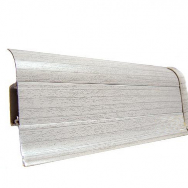 Напольный плинтус ПВХ Ideal Comfort Ясень серый 253